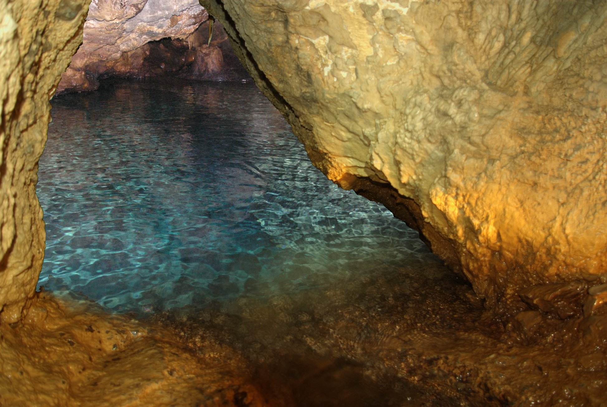 grotta sommersa
