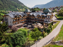 Pagine Ospitali Tevini Dolomites Charming Hotel