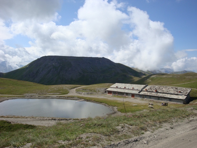 Un nuovo rifugio alpino per le Aree Protette delle Alpi Cozie