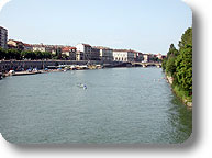 Il Po, i Murazzi ed il Ponte Vittorio Emanuele I a Torino