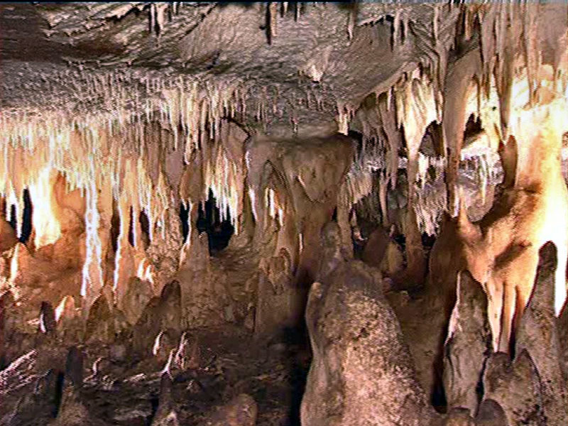 Titignano Caves loc. La Roccaccia