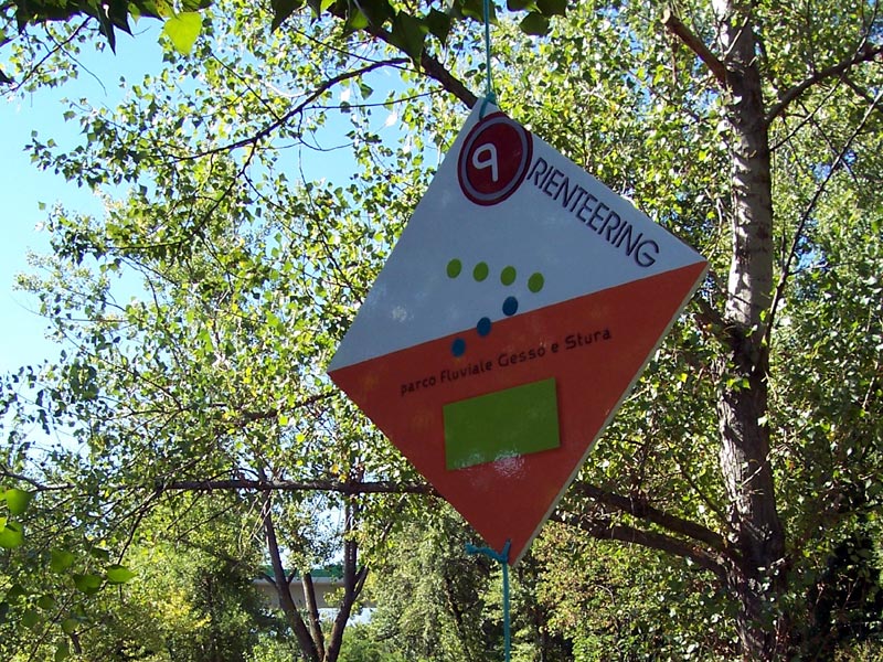 Attività di orienteering nel parco