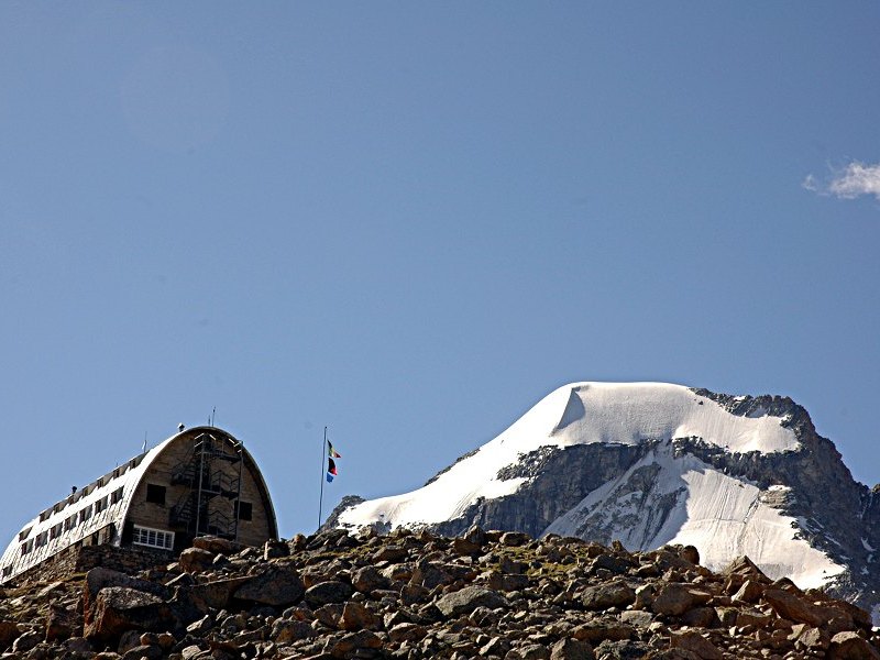 Vittorio Emanuele Mountain Hut and Gran Paradiso