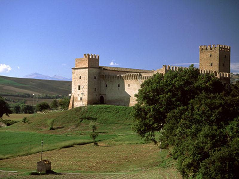 Tolentino e il Castello della Rancia