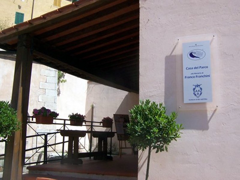 CEA und Besucherzentrum von Rio nell'Elba