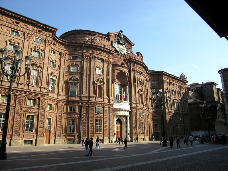 (10500)Guarini's façade of Palazzo Carignano