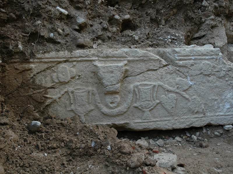 Sarkophag von Heiligem Laverio im September 2006 gefunden