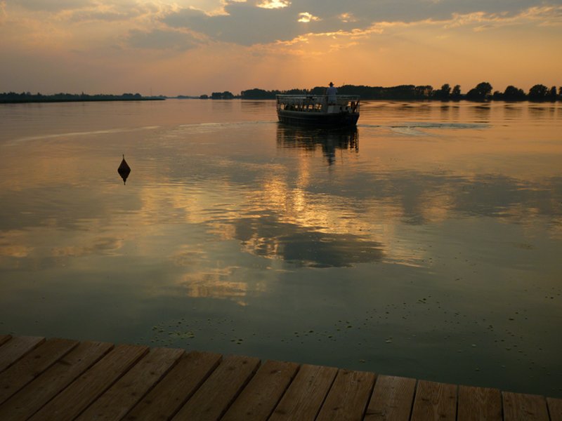 Sunset on river Mincio