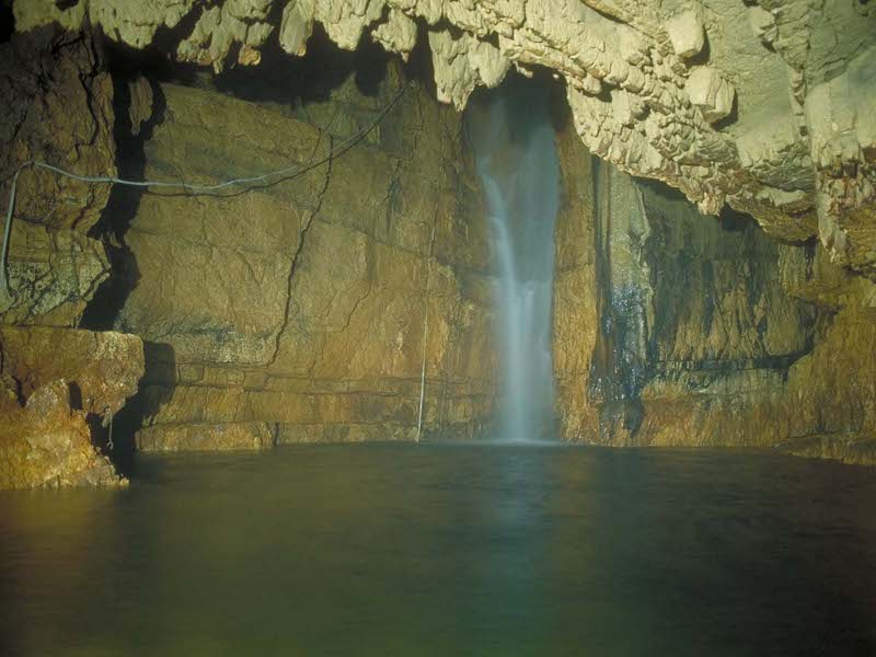 Stiffe Caves, second waterfall