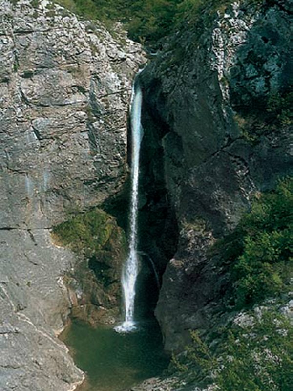 La cascata del torrrente Rosandra nei pressi di Bottazzo-Botač