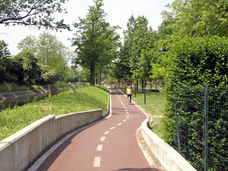 Routes in Grugnotorto-Villoresi Park