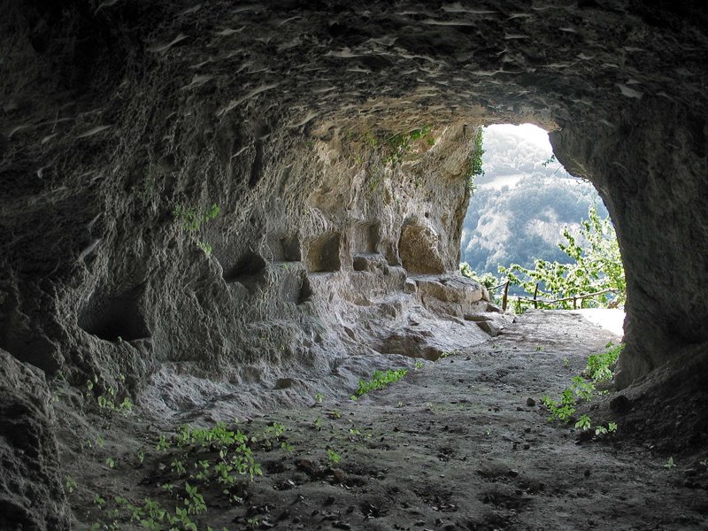 (17780)Grotta del Re Tiberio