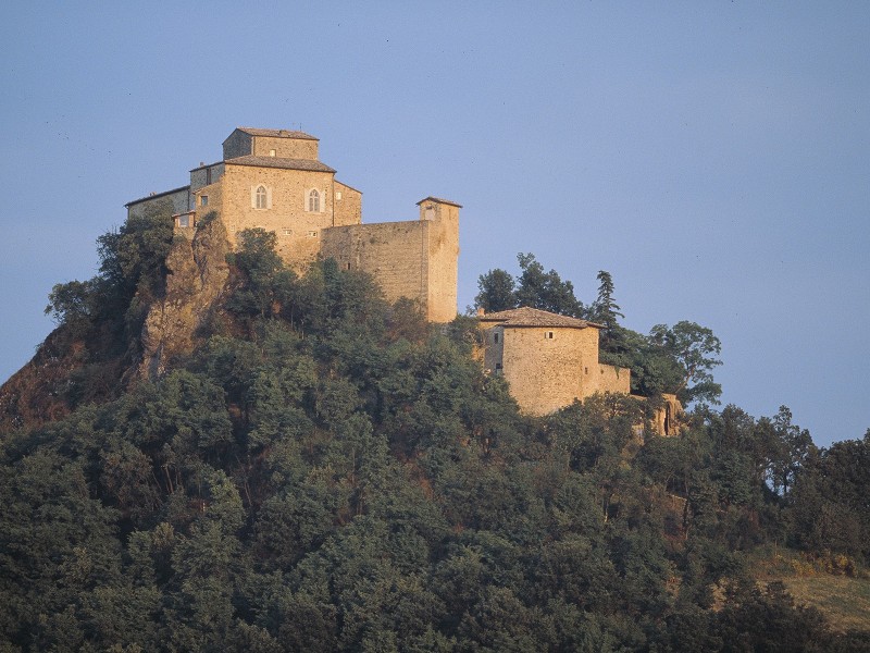 Rossena Castle