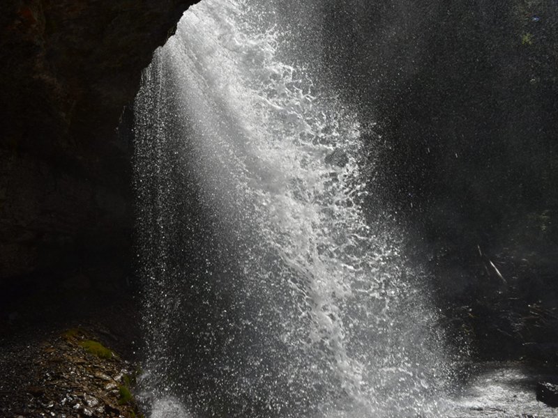 Dentro le cascate di mezzo, Vallesinella