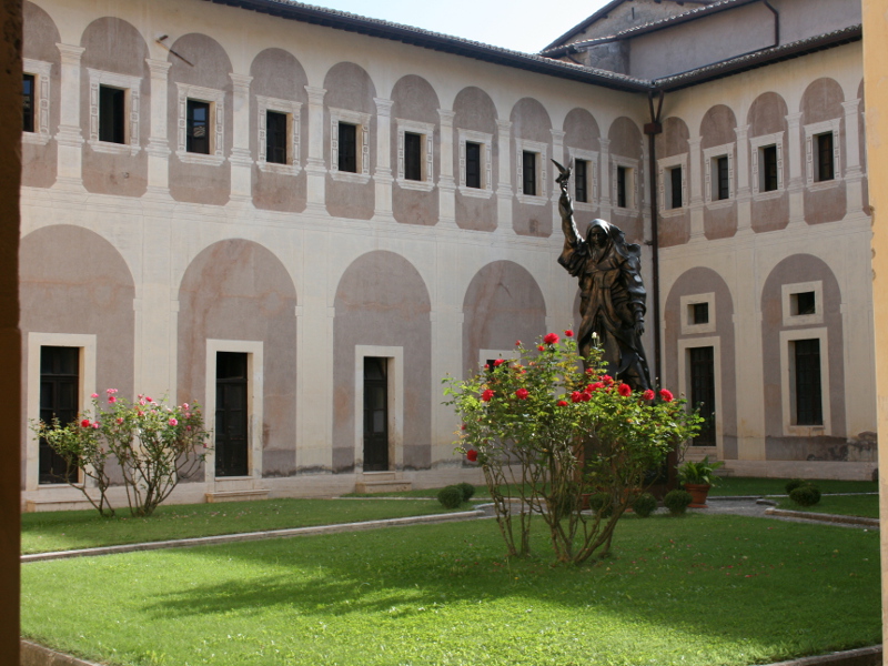 Chiostro Rinascimentale - Monastero di Santa Scolastica