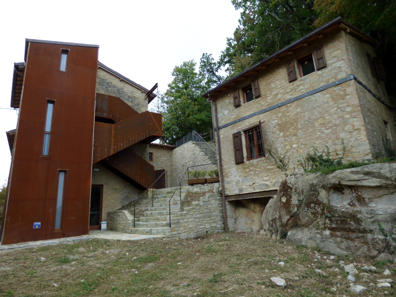 Centro Visita Borgo Sassi: cortile interno
