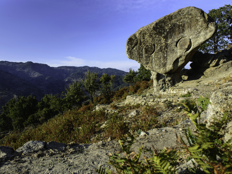 Landescape 4 Area Grecanica: Foto 8. Rocca del Drako, memoria del Gigante (Draku) custode di un antico tesoro