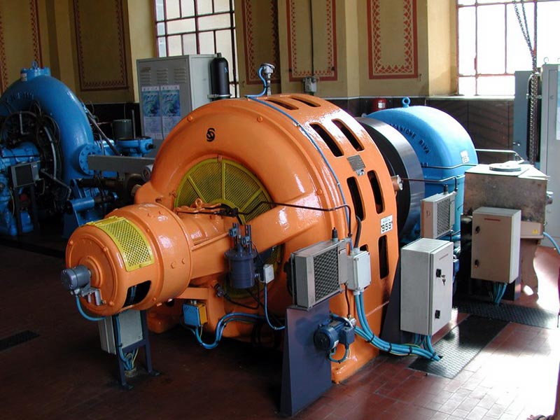 Generator des Kraftwerks von Ligonchio