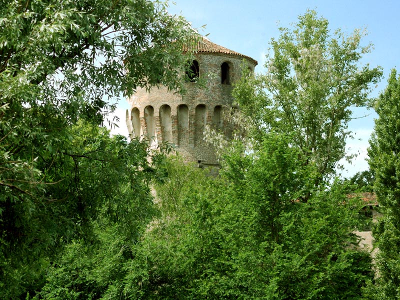 Carrarese Tower (14th cent.) in Casale sul Sile