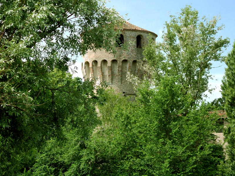 Carrarese Tower (14th cent.) in Casale sul Sile