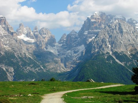 Parco Naturale Adamello Brenta esempio di turismo sostenibile