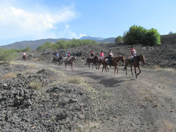 Parco dell'Etna: il 3 e 4 agosto il 1° Etna Horse Raid