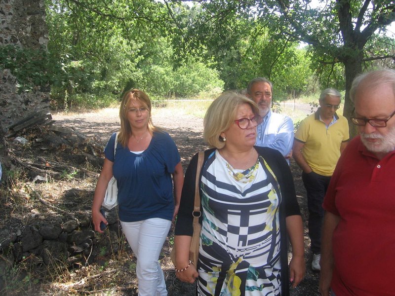 L'assessore al Territorio e Ambiente Mariella Lo Bello al Parco con la presidente  Marisa Mazzaglia 26 agosto 2013