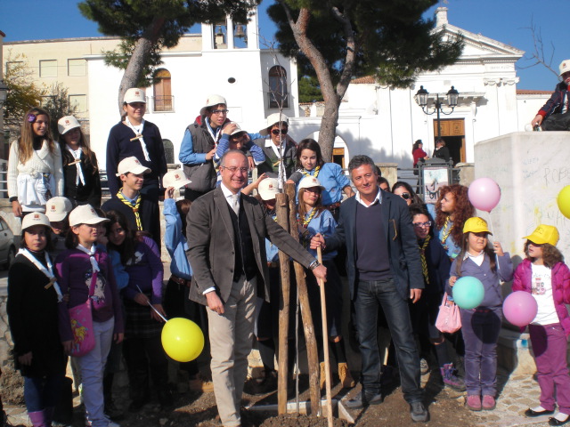 Festa nazionale dell'Albero 2010: il Parco Nazionale del Gargano celebra la giornata con i giovani di Mattinata e da' avvio al progetto ministeriale 'Giro d'Italia 2010 Impatto Zero'