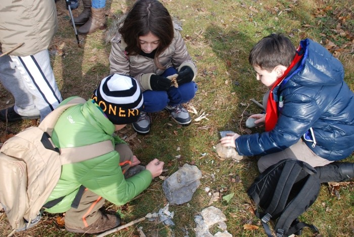 Bambini primitivi sulla Rocca di Cavour