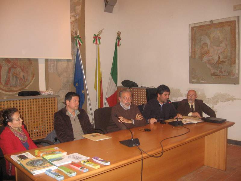 Il forum con gli insegnanti. Da sinistra Spampinato, Barbagallo, Pennisi, Caffo, Furnari