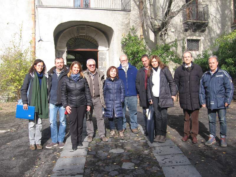 Foto di gruppo per la consegna dei lavori Gurrida-Sciare di S.Venera