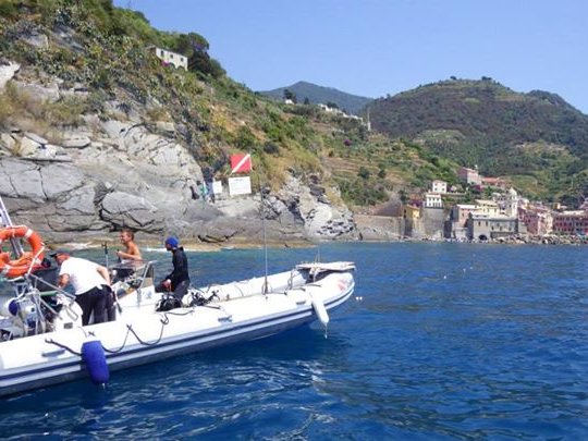 Swim pathway from Vernazza to Monterosso: free to live the sea