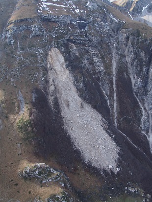 Parco Nazionale dei Monti Sibillini: rischi lungo i sentieri dopo il sisma, ma non in tutti