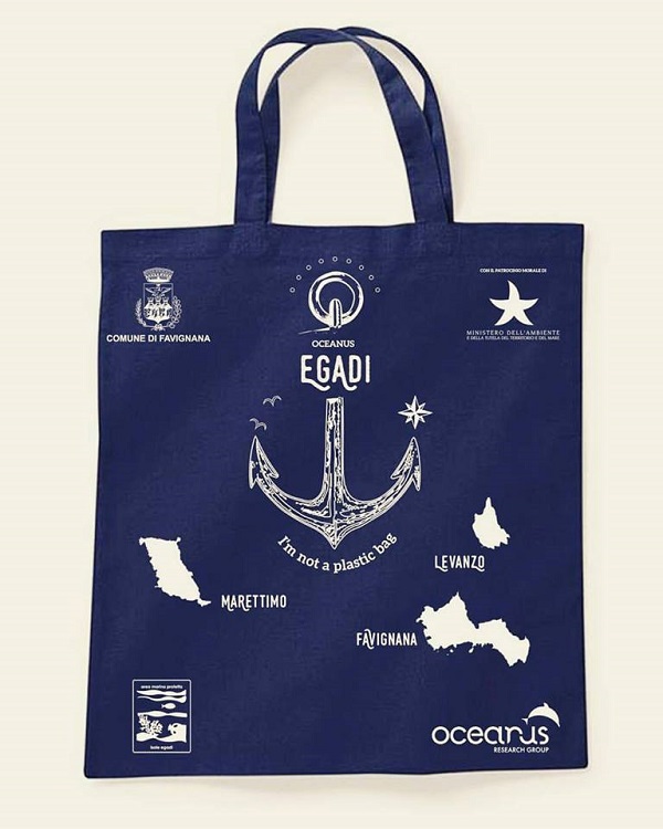 Torna NO MORE PLASTIC BAGS alle Egadi Eco-shopper per sostituire i sacchetti di plastica killer dei mari