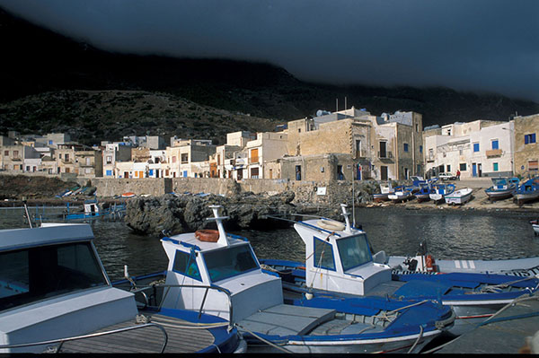 Pubblicato dal Dipartimento Pesca della Regione Sicilia il bando per la promozione del capitale umano e formazione di nuovi pescatori
