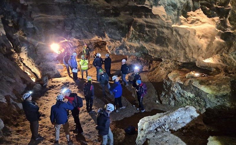 Escursione alla Grotta del Re Tiberio e visita con  degustazione a Tenuta Nasano
