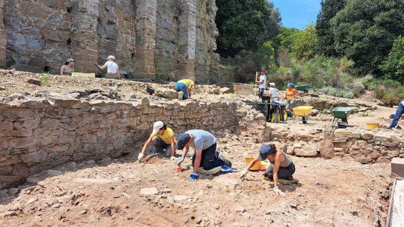  Appuntamento con “Gli archeologi raccontano”  al Parco archeologico di Baratti e Populonia 