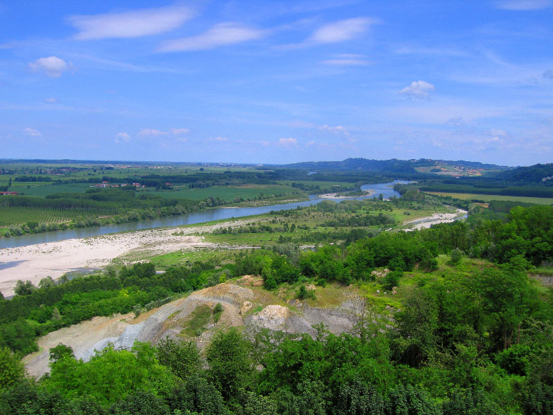 Il fiume Po e le colline del Monferrato (foto di Andrea Miola)