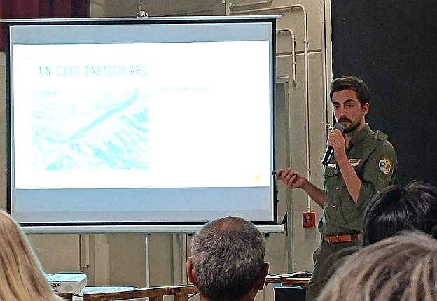 Matteo Paveto alla conferenza a Lauriano (Foto di Maria Teresa Bergoglio) 