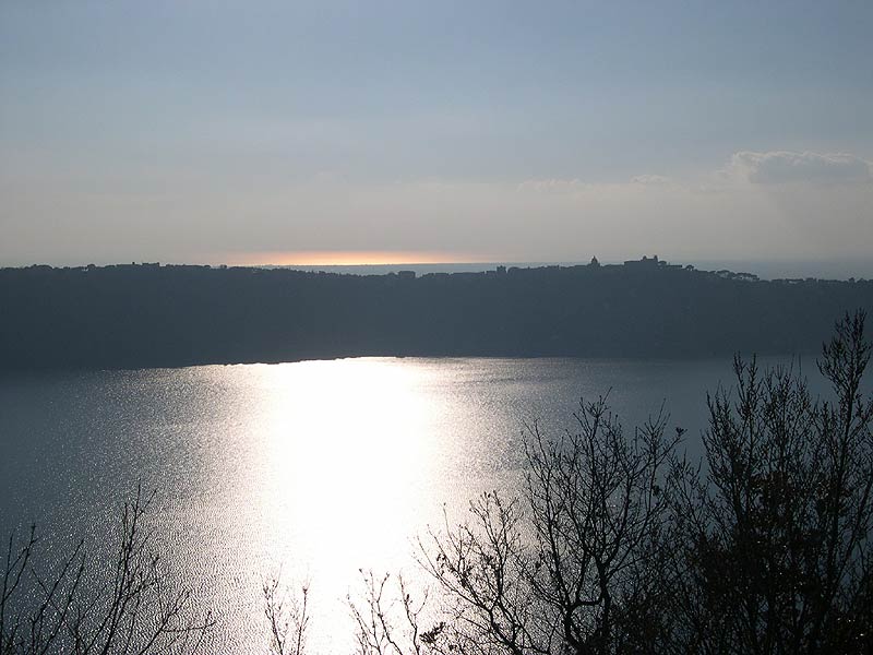 C.A.I. - 510. Periplo del Lago Albano (parzialmente indertetto)