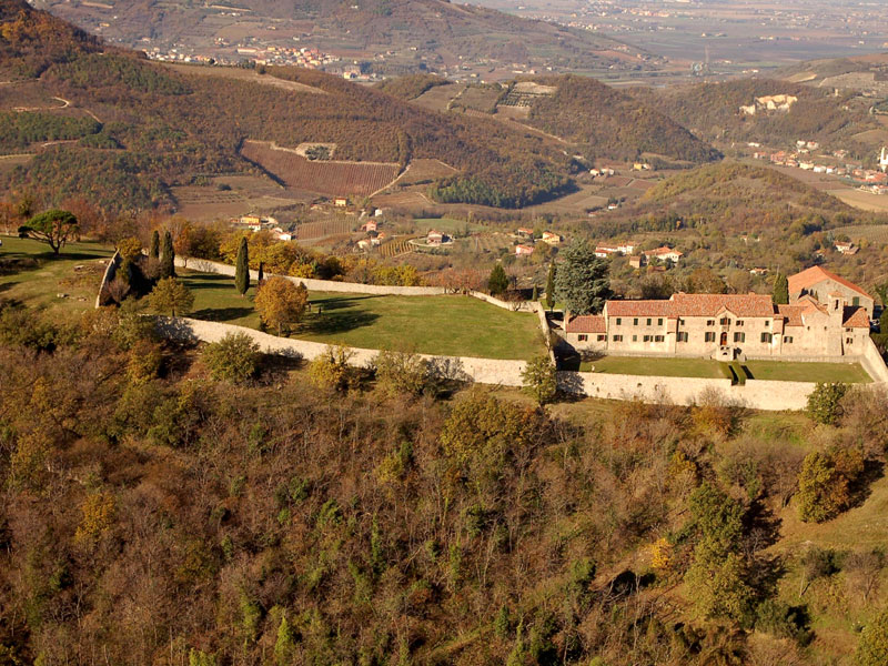  Veduta area di Villa Beatrice d'Este