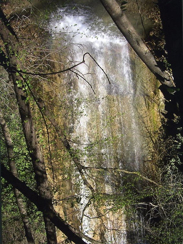 Photographic Contest 'Cattura il Subasio': Waterfall on Torrent Chiona