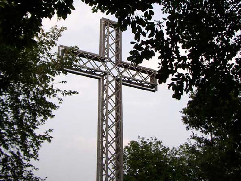 St Eutichio Cross