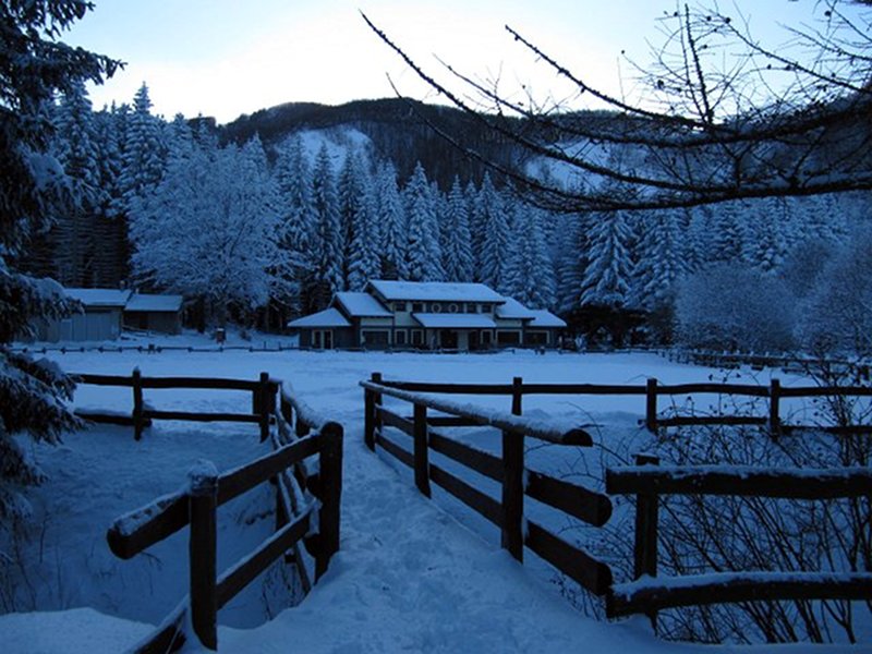 Winter an der Berghütte Lagdei