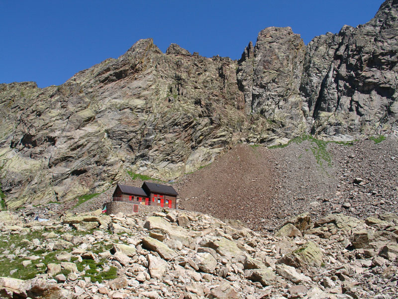 Lorenzo Bozano Mountain Hut
