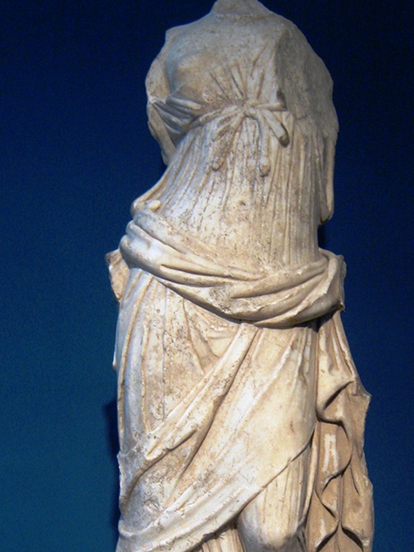 Statua di ninfa - Museo Archeologico Nazionale dell'Alta Val d'Agri