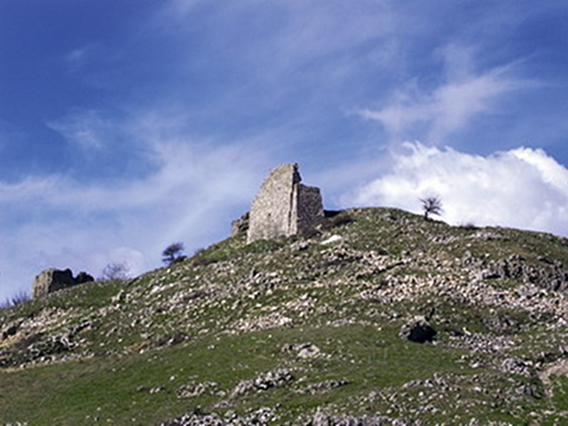 Überreste des mittelalterlichen bewöhnten Gebiets von Satrianum
