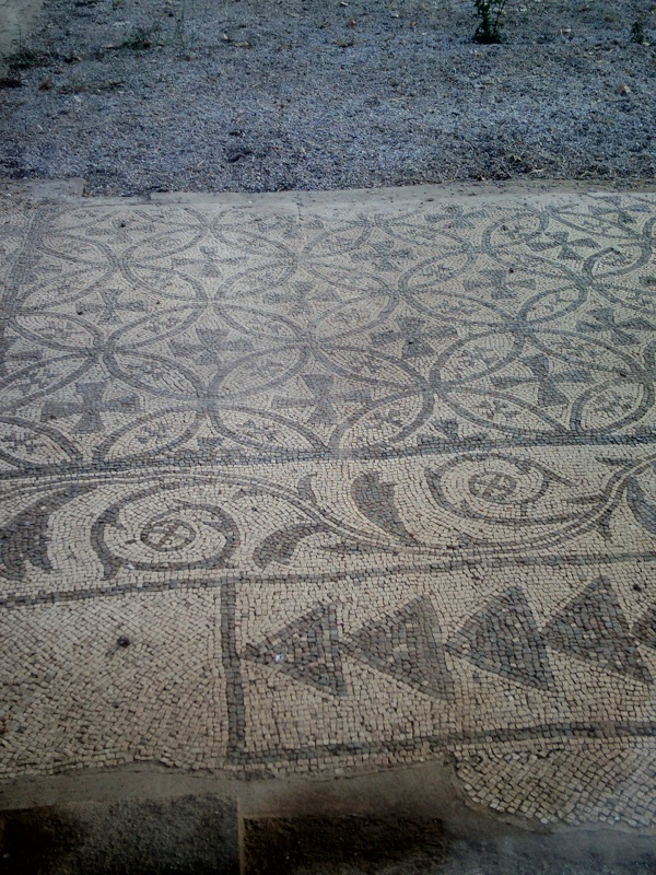 Mosaico dal grande triclinio della domus dei mosaici