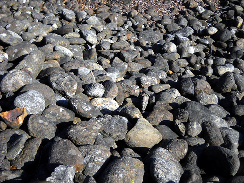 Bessa Special Reserve - piles of stones