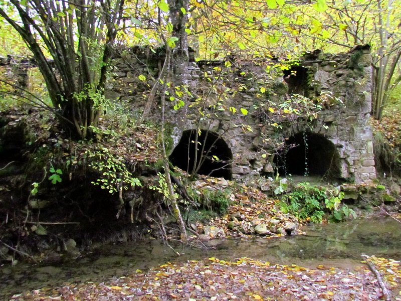 Stone-built mill in Valle Castellana